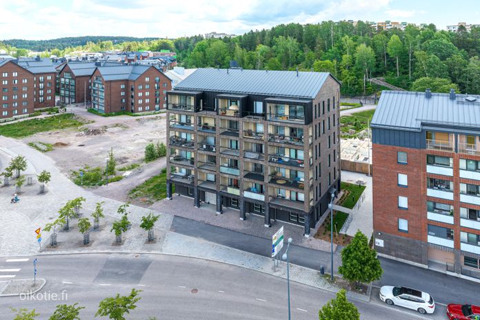 Segersveninkatu 8